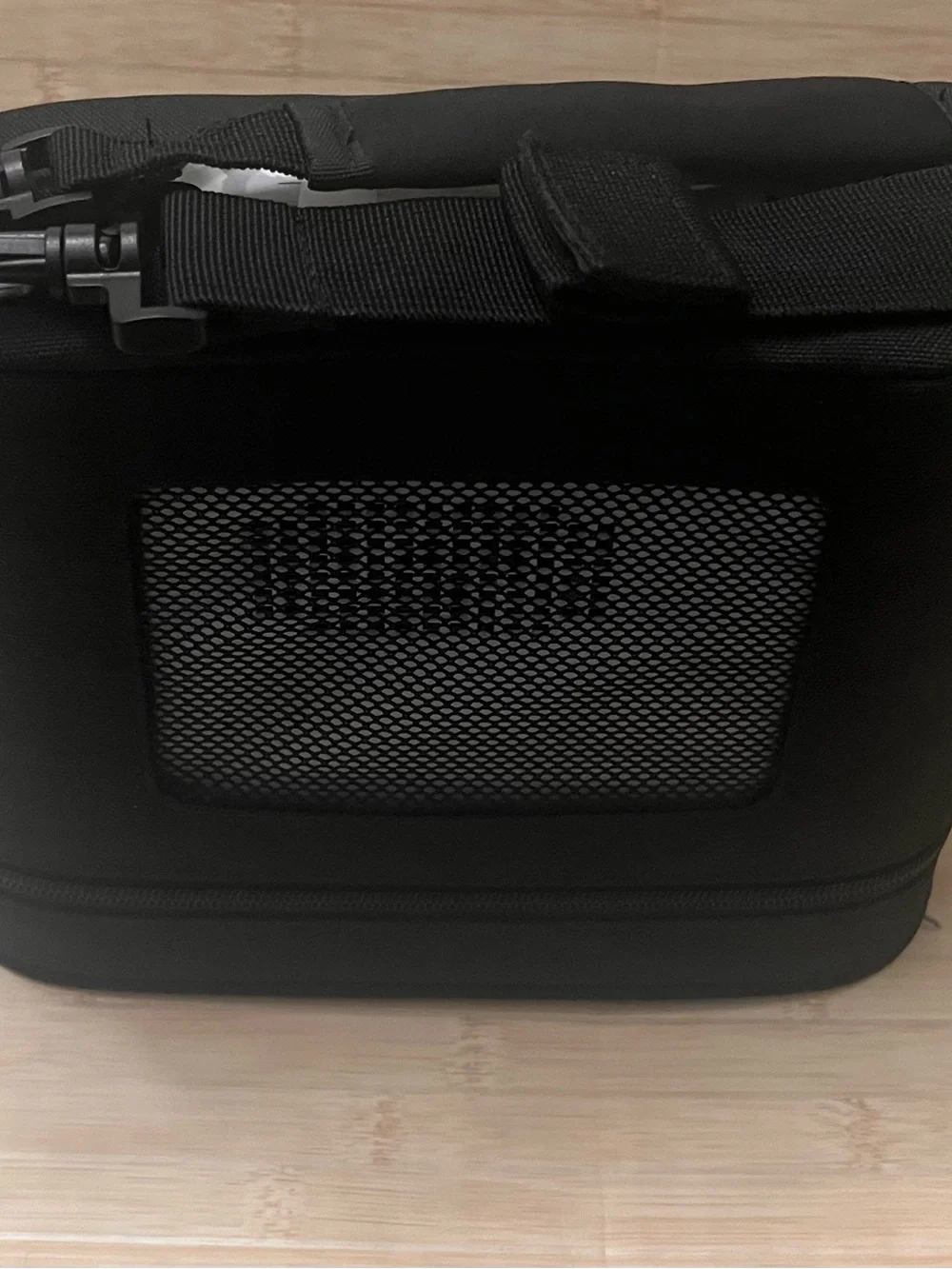 Portable concentrator Rhythm health P2 Comes